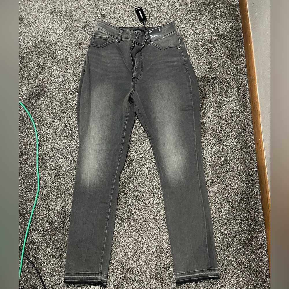Express Curvy Slim Super High Rise Jeans 8L